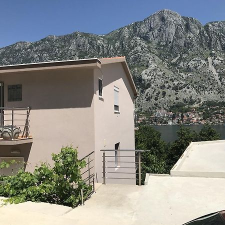 Apartmani Cuce Kotor Buitenkant foto