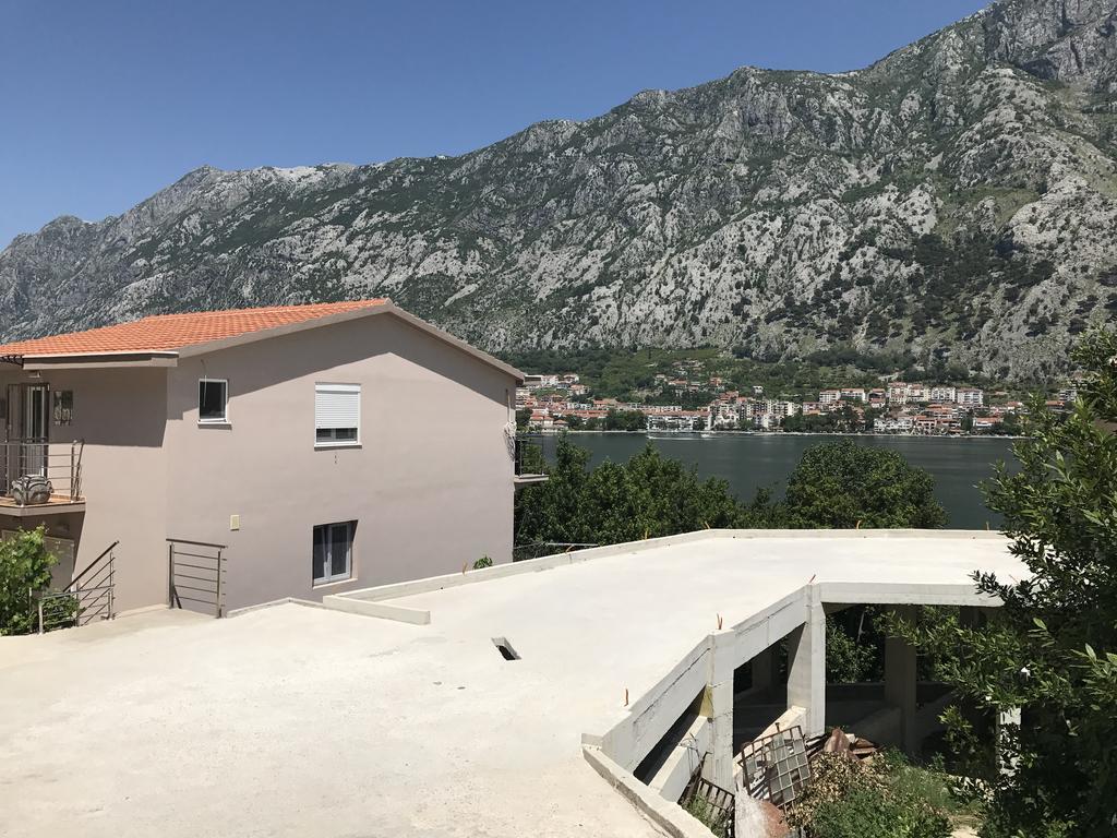 Apartmani Cuce Kotor Buitenkant foto